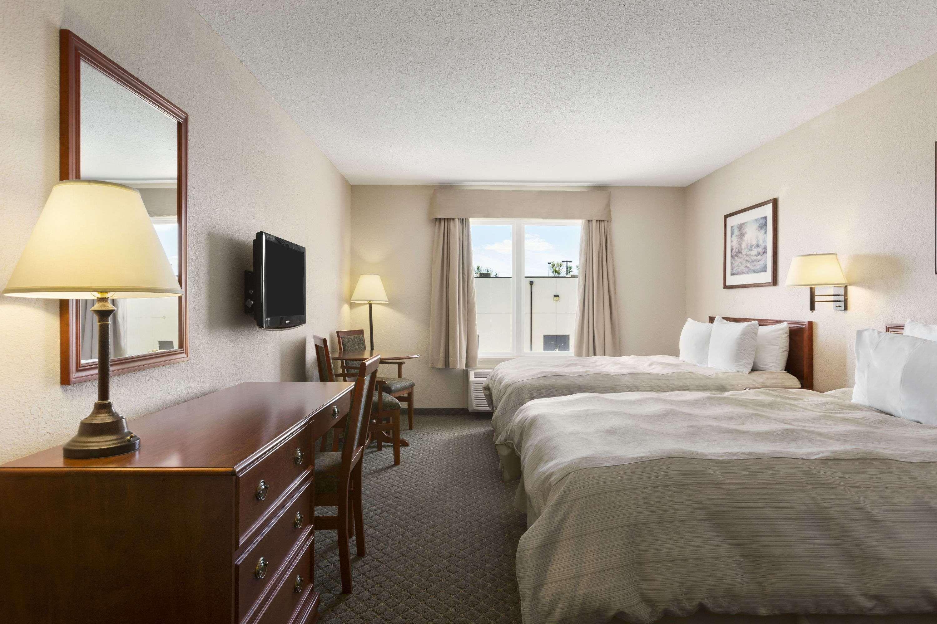 Days Inn & Suites By Wyndham Winkler Zewnętrze zdjęcie
