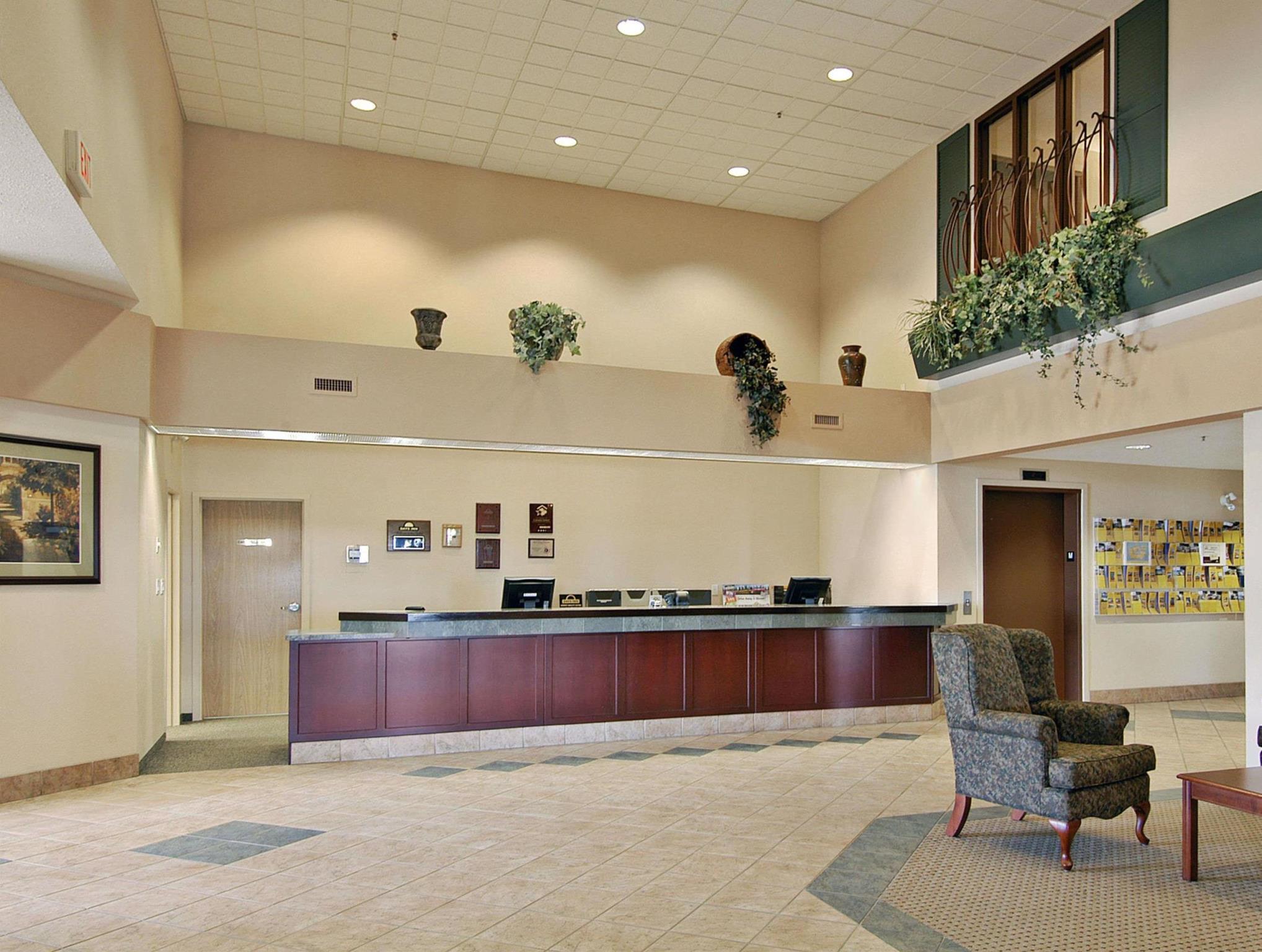 Days Inn & Suites By Wyndham Winkler Zewnętrze zdjęcie